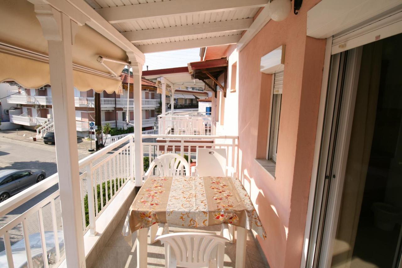 Sarti Center Studios Экстерьер фото