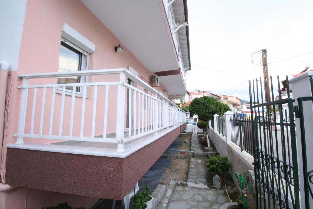 Sarti Center Studios Экстерьер фото