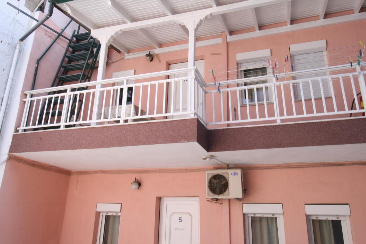 Sarti Center Studios Экстерьер фото